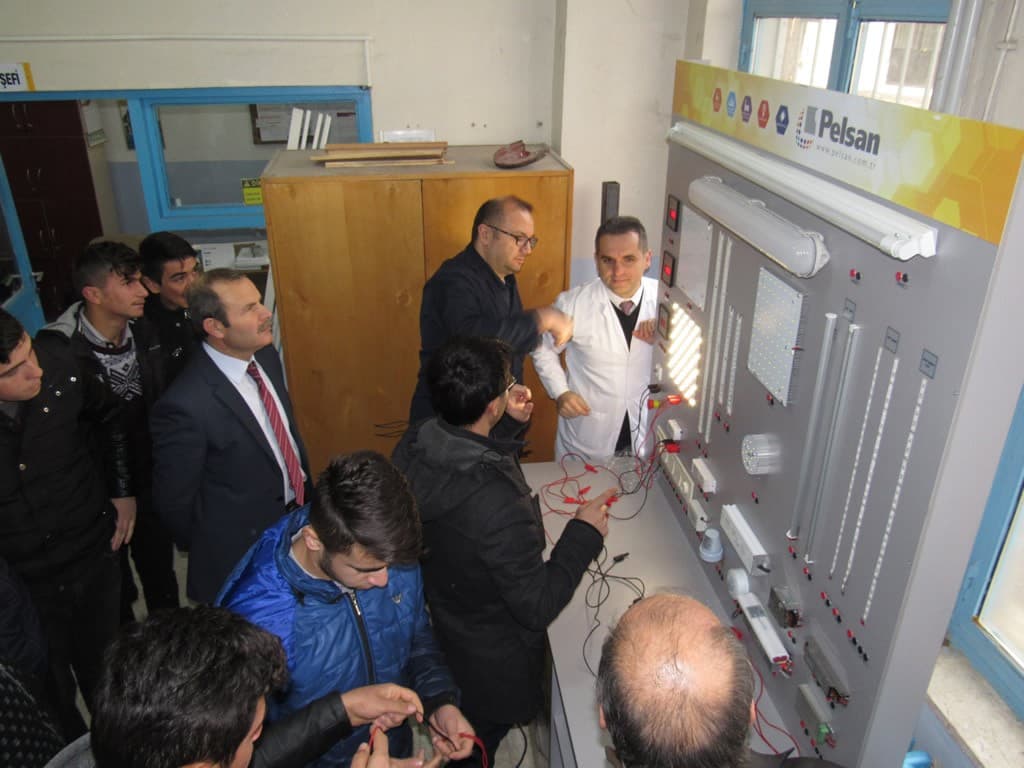 amasya-tasova-sehit-polis-ahmet-yasar-mesleki-ve-teknik-egitim-merkezi-09-12-16
