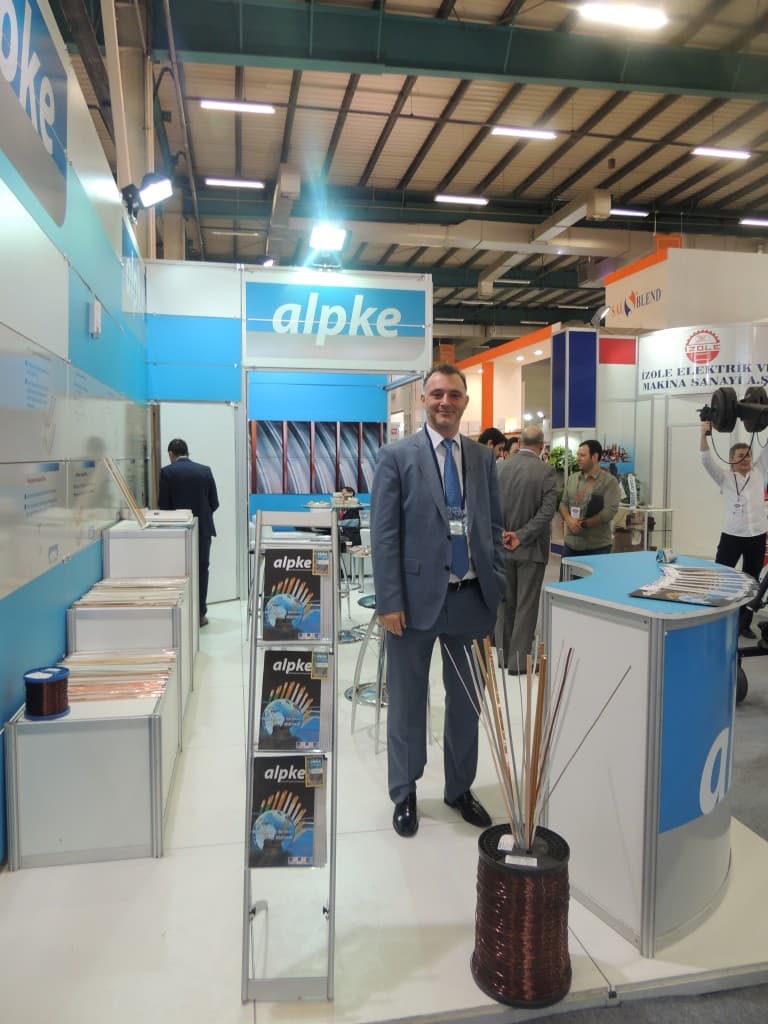 alpke (Medium)