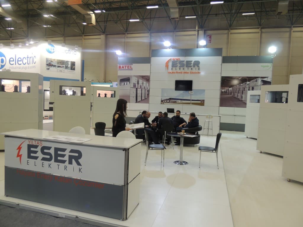 eser elek (Medium)