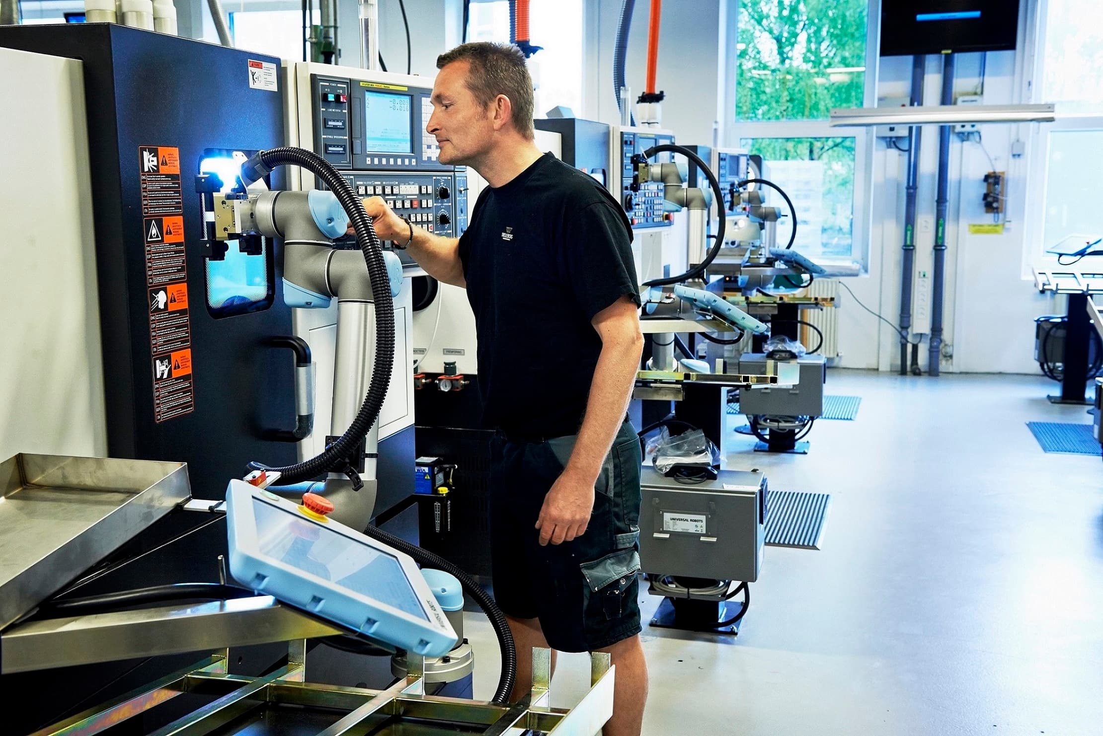 Universal_Robots_gorsel2