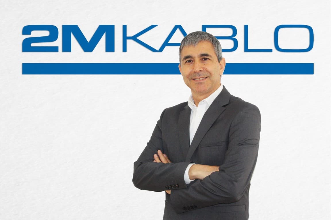 2M Kablo Yönetim Kurulu Başkanı Mehmet Dereli (Orta)