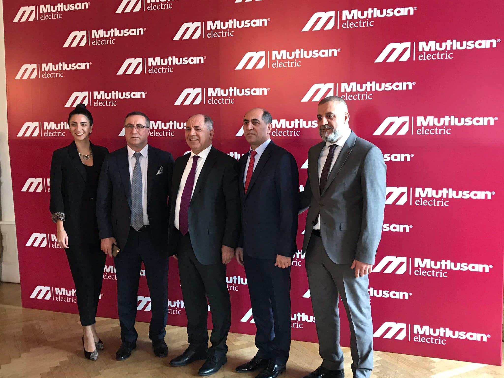 Mutlusan toplu