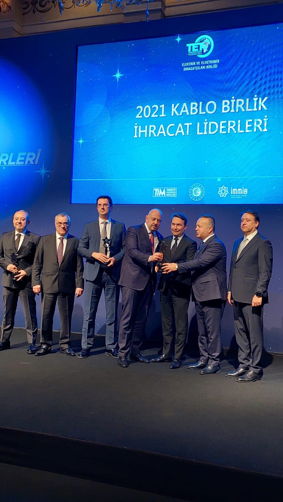Kabloda ilk 3 firma toplu