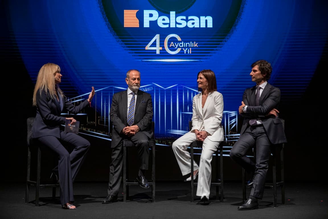 Gala-Gecesi-Pelsan-Ailesi