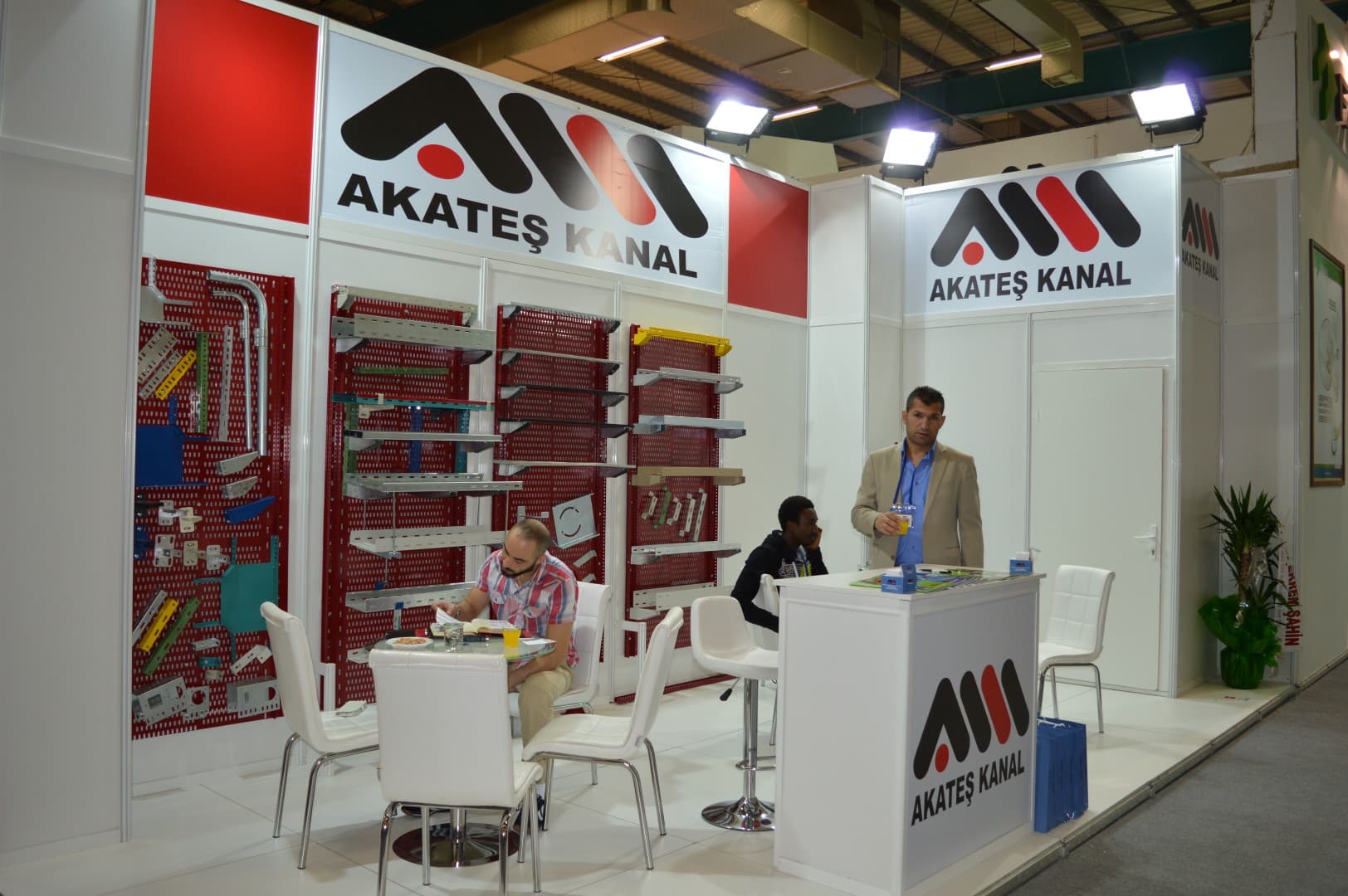 akates (Large)