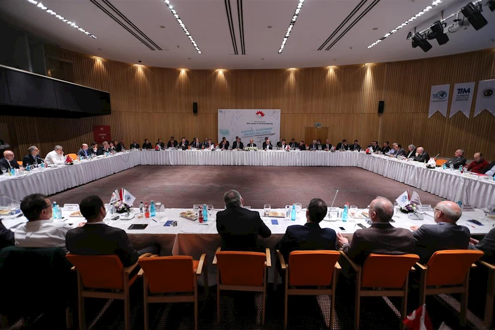 Bakan Fikri Işık Elektrik-Elektronik Sektörü İle Buluştu